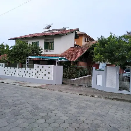 Residencial Praia Bombas-2